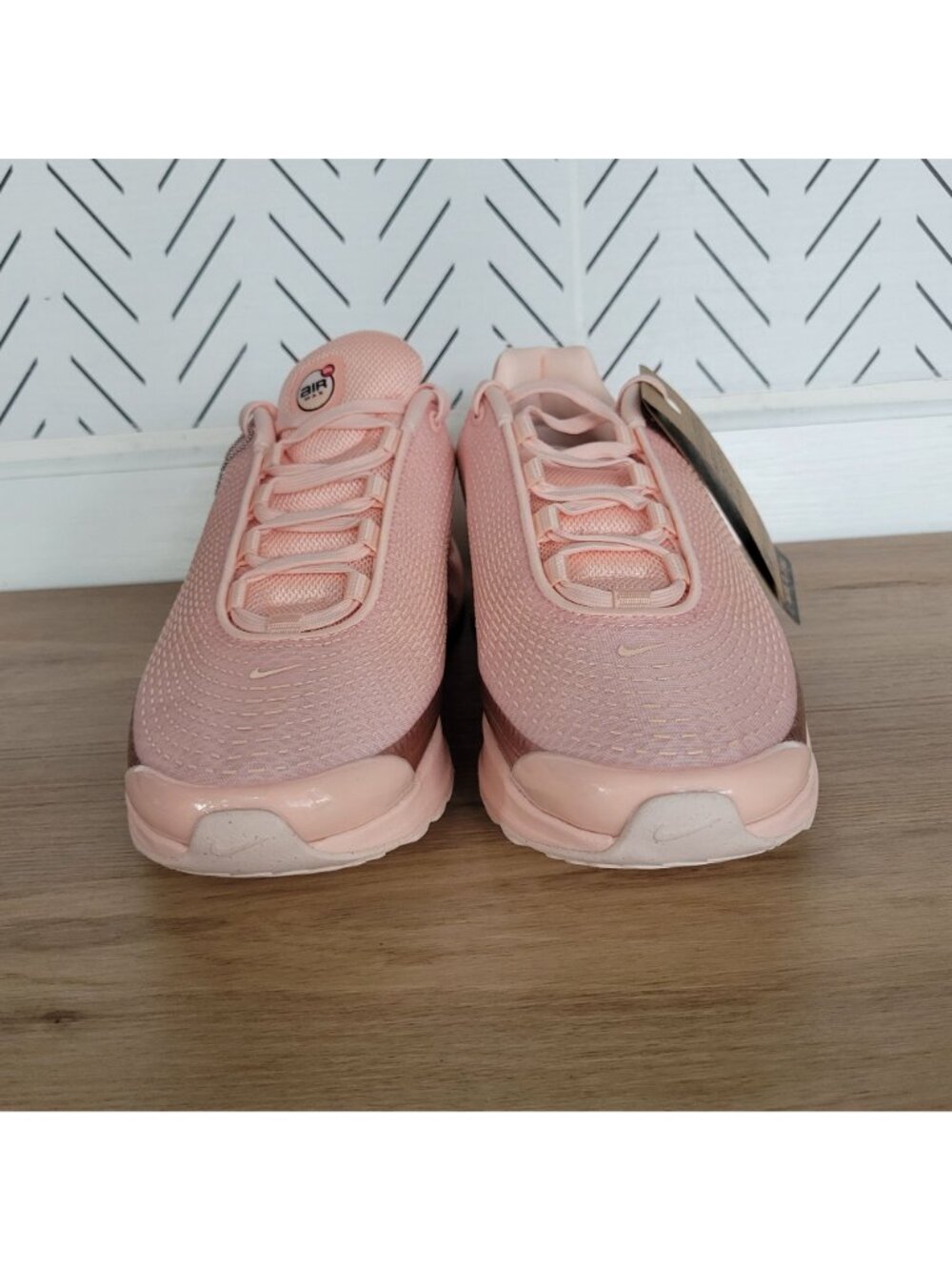 ✨Nike Air Max DN Low Sz 8.5 Men's Shoes Sneakers Peach Washed Coral HV4861-601✨ - Picture 4 of 10